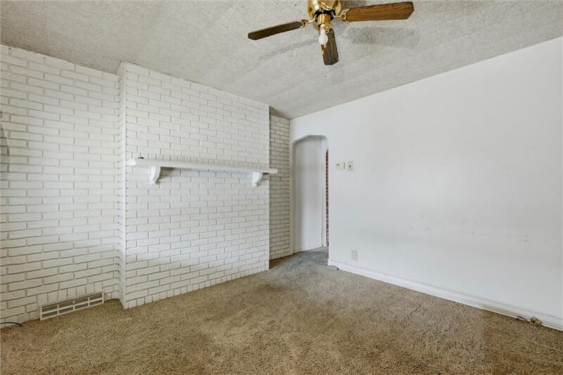33 Wood St — photo 3