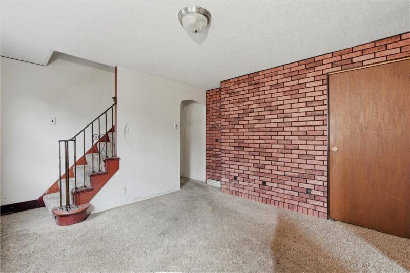 33 Wood St — photo 5