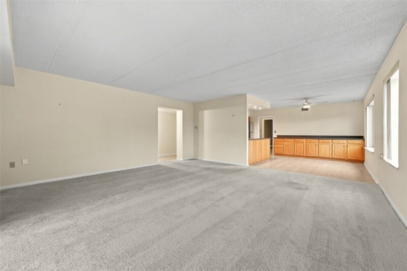 2120 GREENTREE ROAD 510E — photo 4