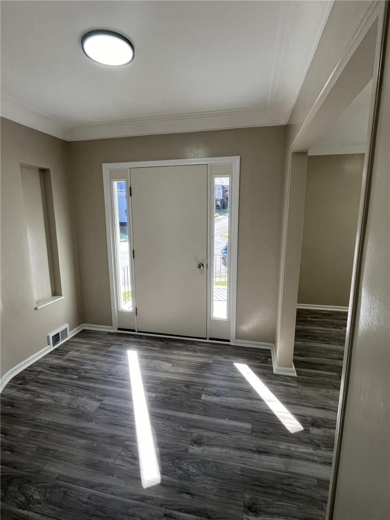 2911 Myer Blvd — photo 3