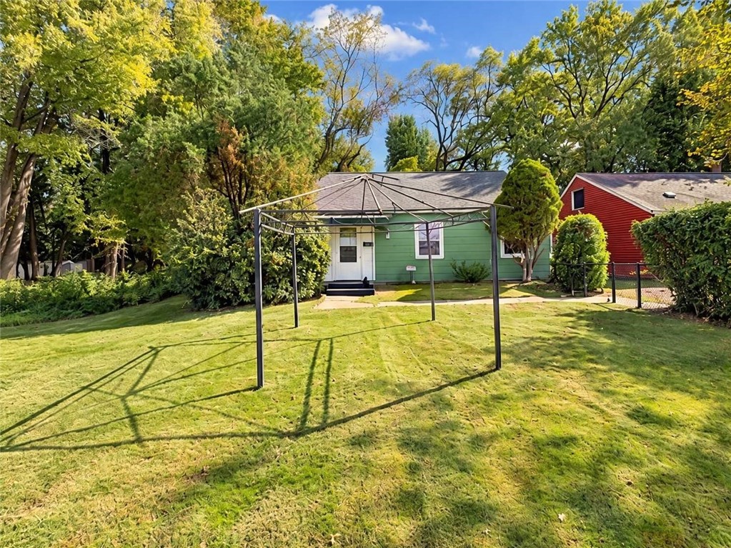 2043 Broadhead Fording Rd — photo 1
