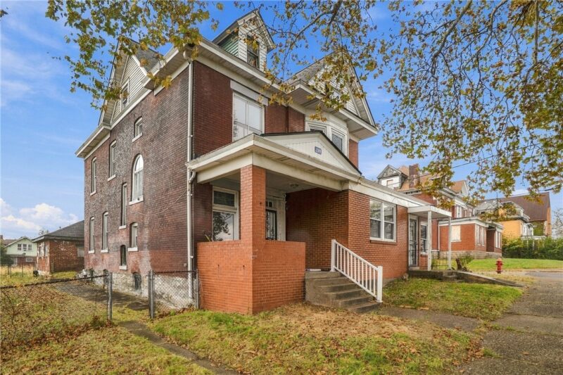 2019 Jenny Lind St — photo 2