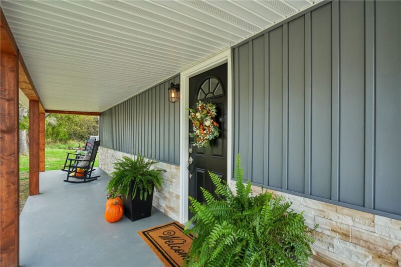 33 Peterson St — photo 2