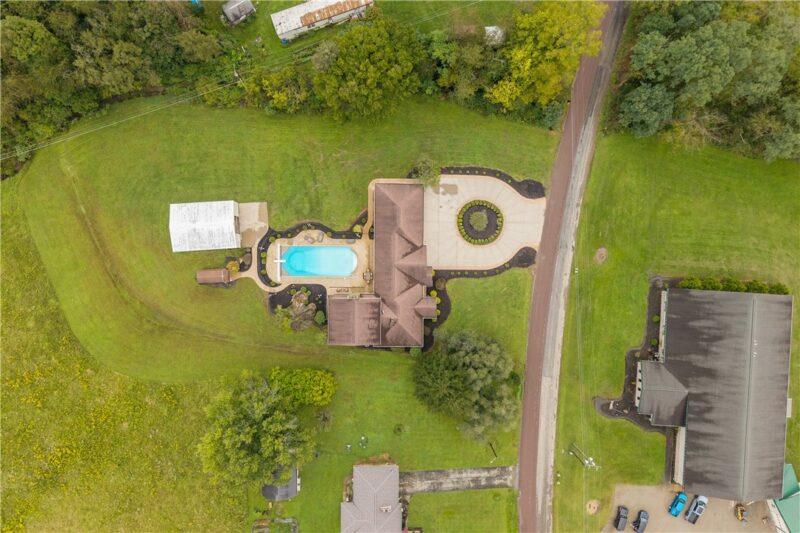 623 Vanceville Road — photo 3
