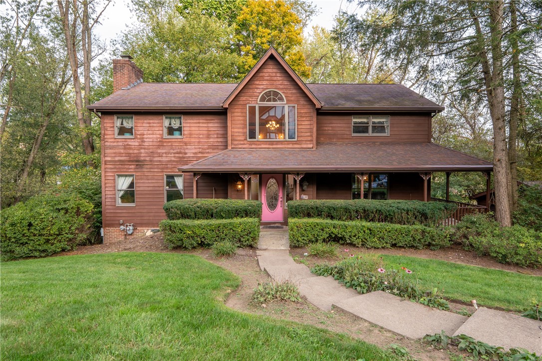 102 Woodhaven Dr — photo 1