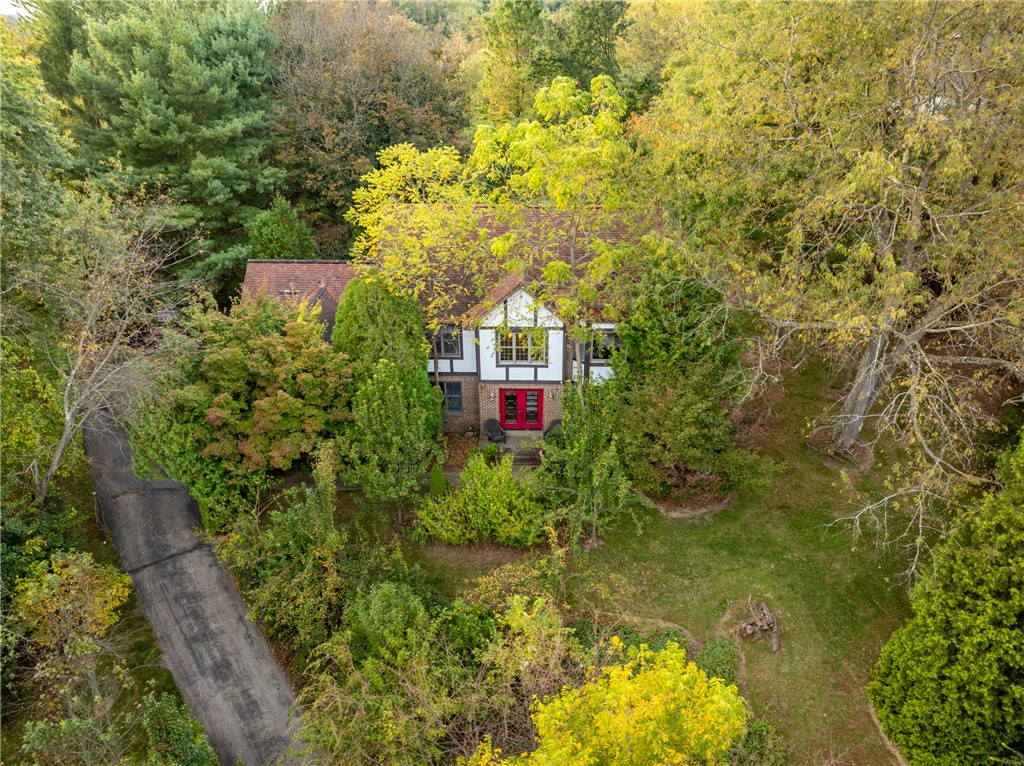106 Wedgewood Ct — photo 1