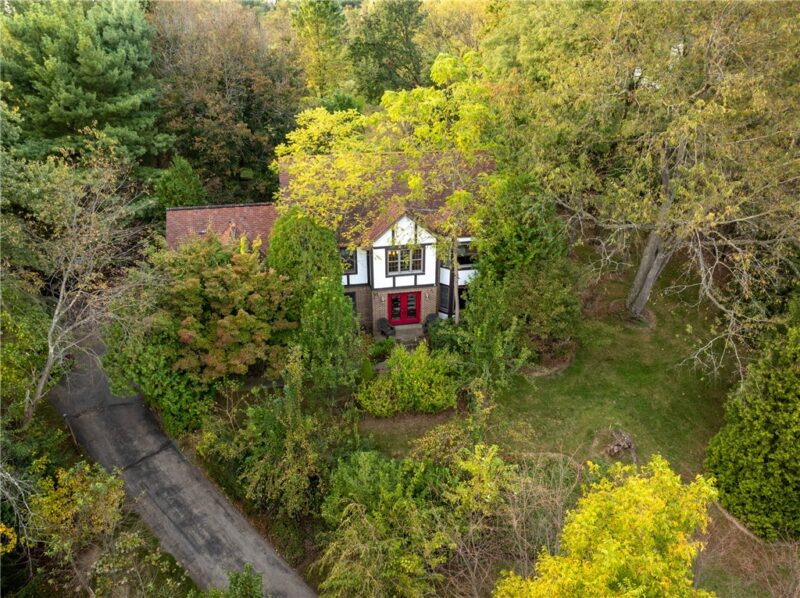 106 Wedgewood Ct — photo 2