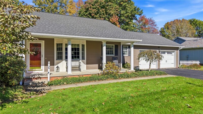 207 W Windridge Road — photo 5