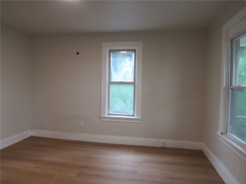 1013 Oak Ave — photo 3