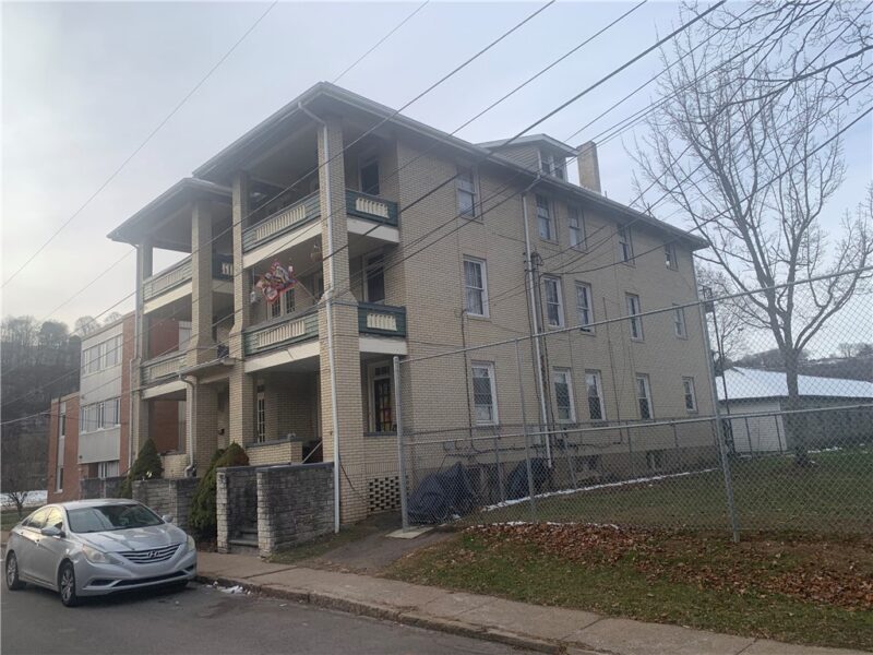 107 W High Street — photo 2