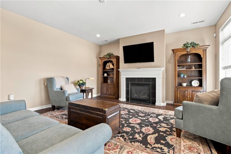 129 Sanctuary Rd — photo 3