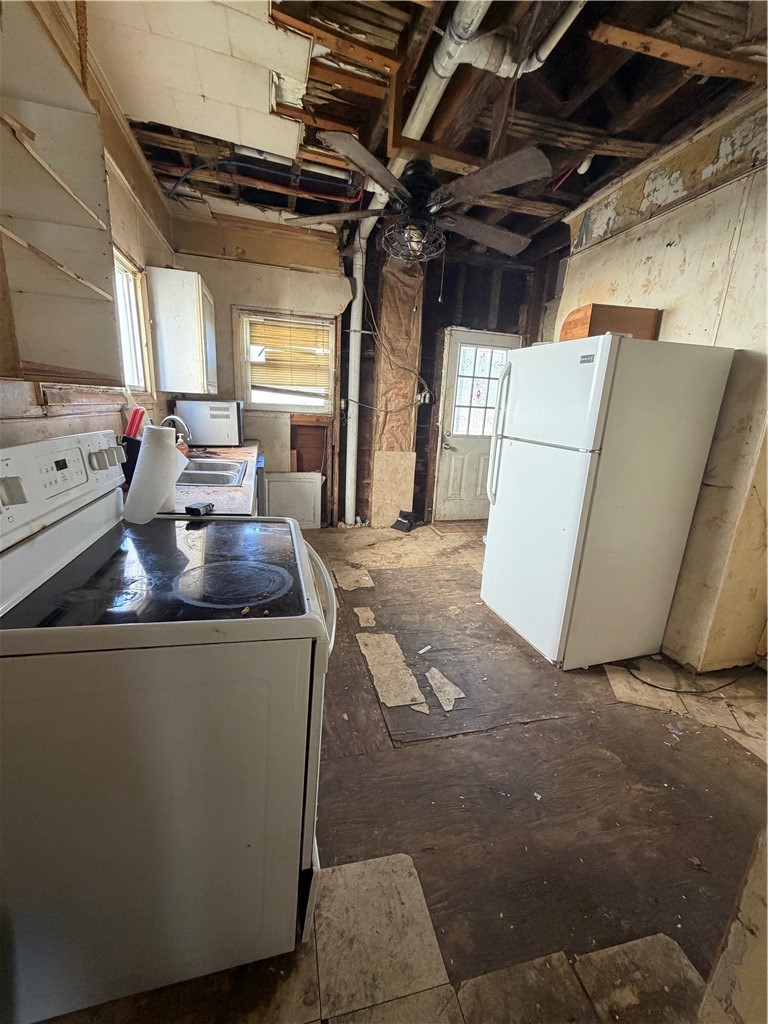98 W Church St — photo 4