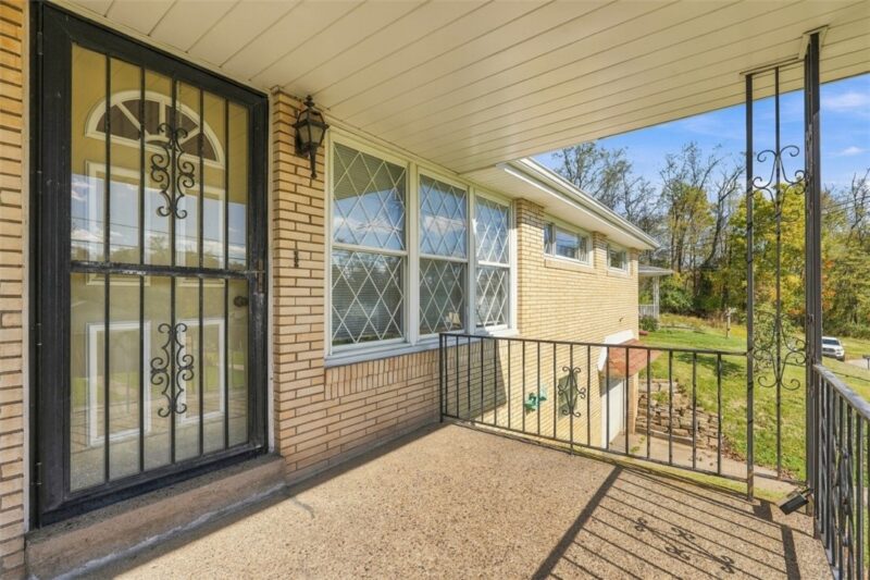 13327 Dean Dr — photo 4