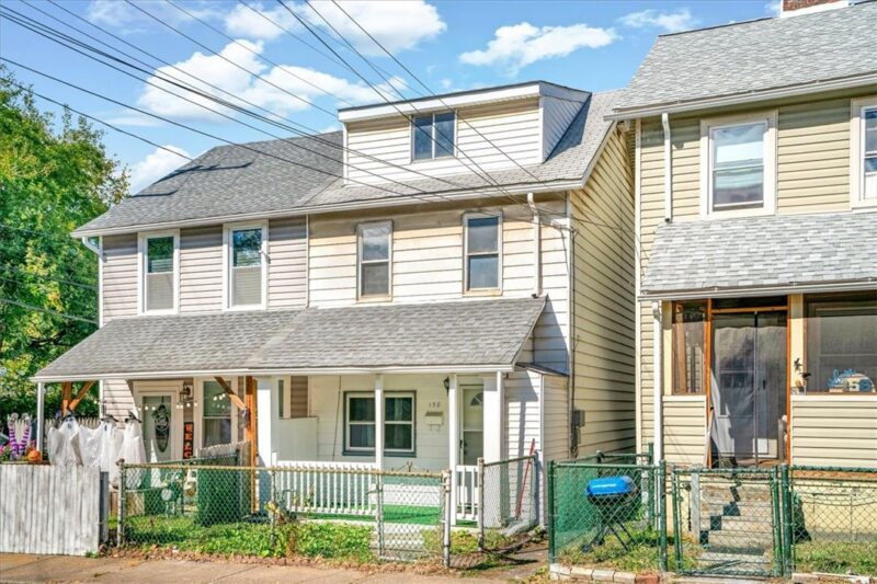 158 Orchard St — photo 2