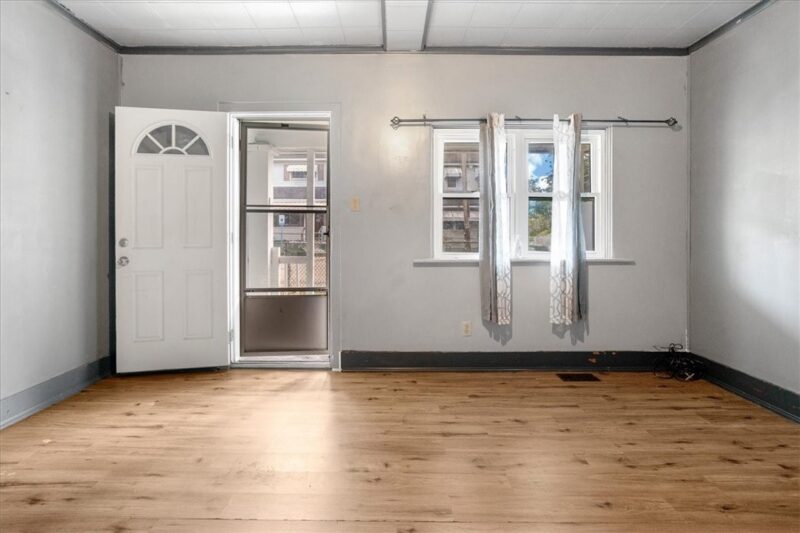 158 Orchard St — photo 7