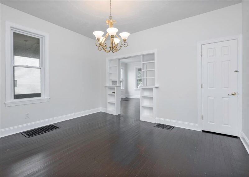 352 Ridge Ave — photo 5