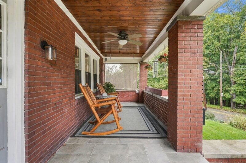 136 Cornell Ave — photo 2
