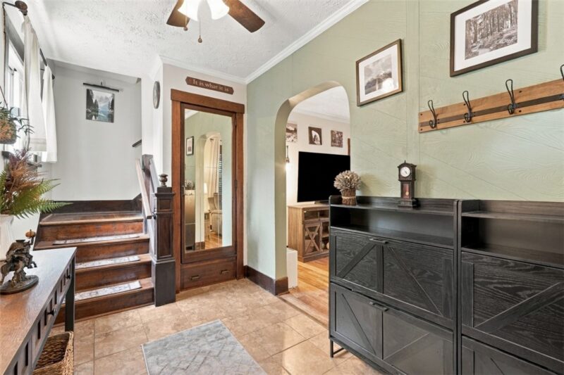 136 Cornell Ave — photo 4