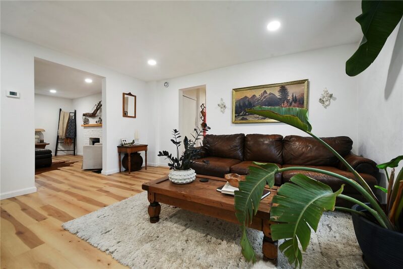 61 Clopper St — photo 4