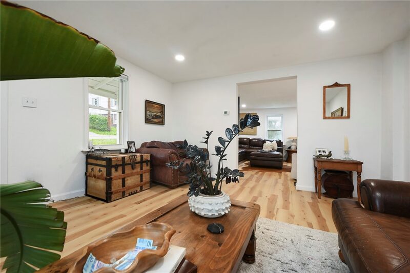 61 Clopper St — photo 7