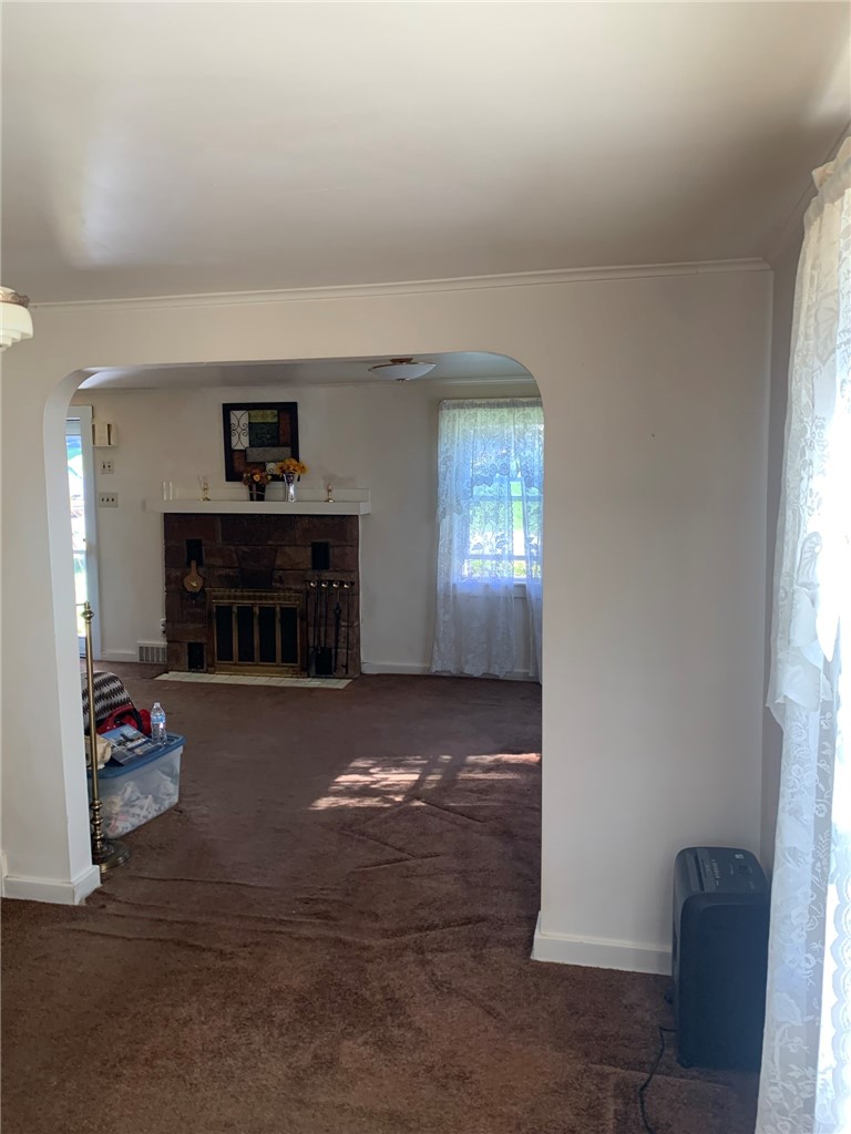 104 Thomas Ave — photo 2