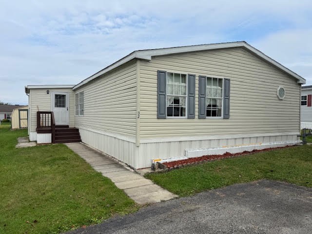 32 Village Drive — photo 1