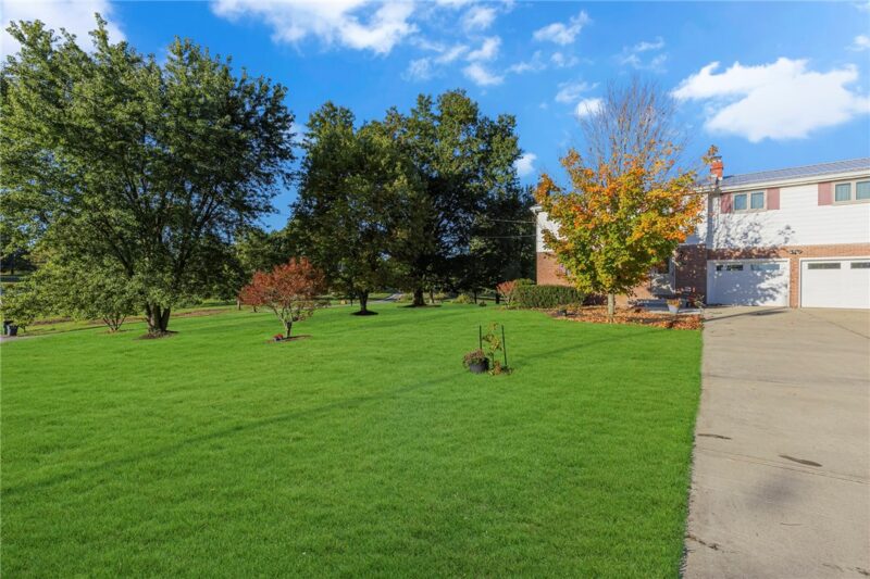 149 Rogers Dr — photo 2