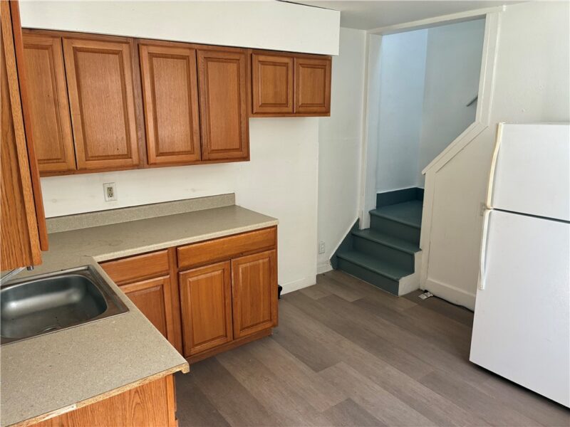 1227-1229 6th Avenue — photo 8