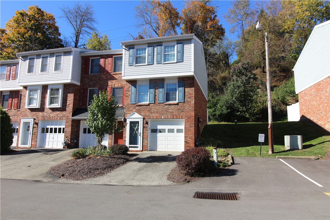 715 Timberidge Dr — photo 1