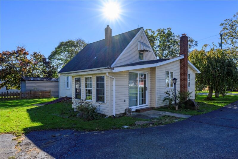 813 Winfield Rd — photo 8