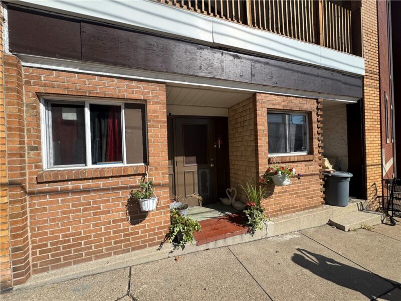 414 Grant Ave — photo 6
