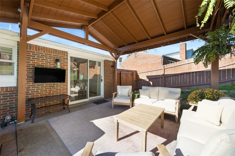 2722 Sapling St — photo 8