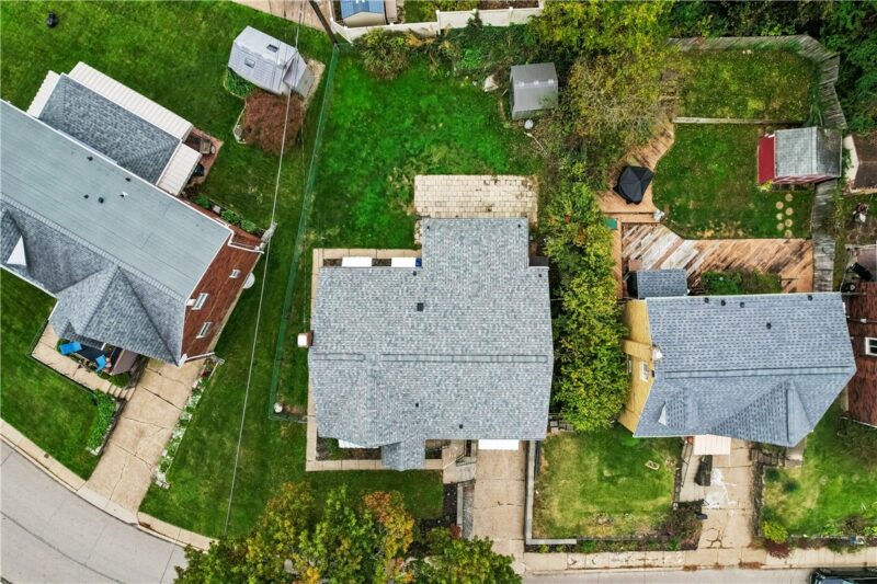 654 Northcrest Dr — photo 3