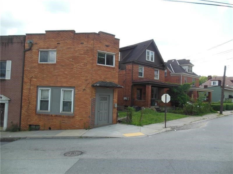 2501 Transport Street — photo 1