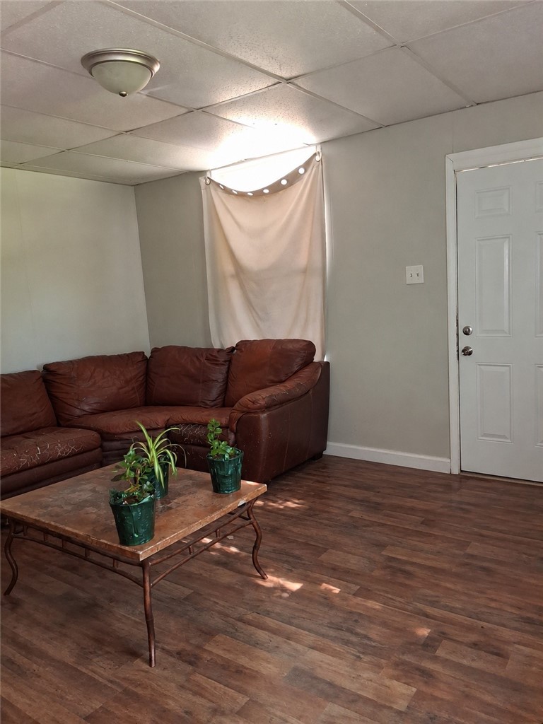 408 Connor Ave — photo 4