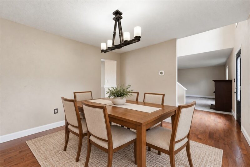 328 Whitney Chase Ln — photo 8