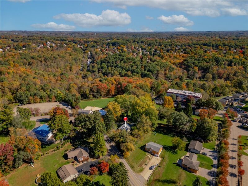 10136 Old Perry Hwy — photo 4