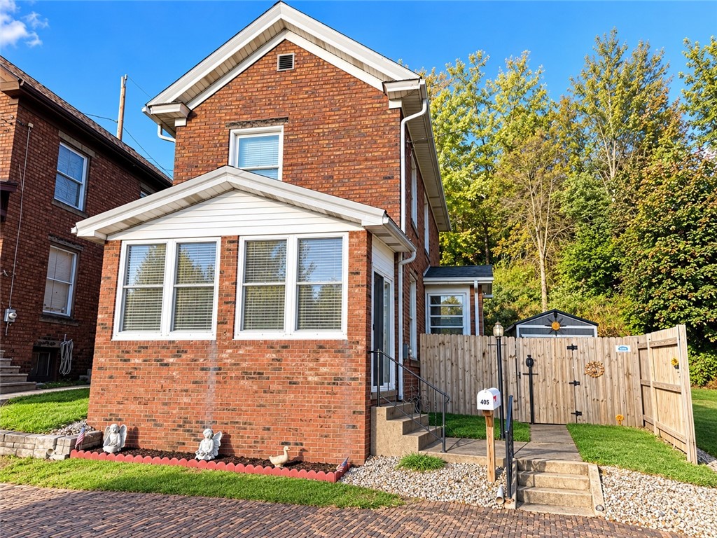405 Parkway St — photo 1
