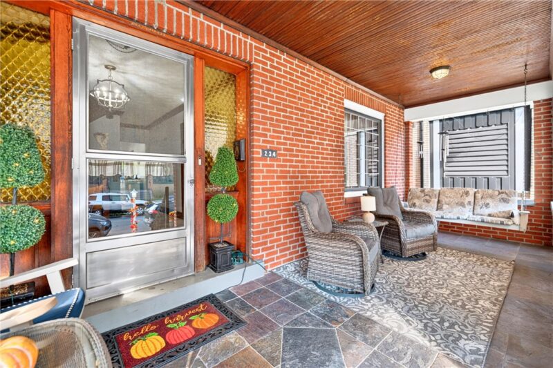 234 Gross St — photo 4