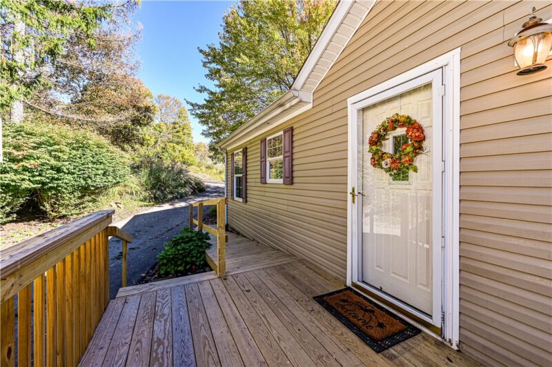 4726 Christy Rd — photo 2