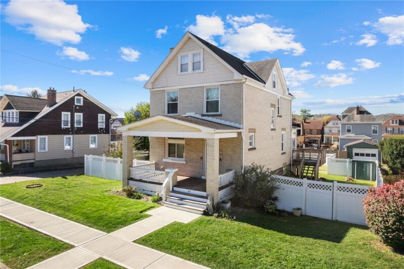67 Evans Ave — photo 2