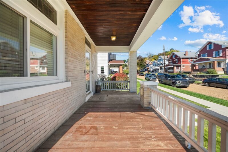 67 Evans Ave — photo 4