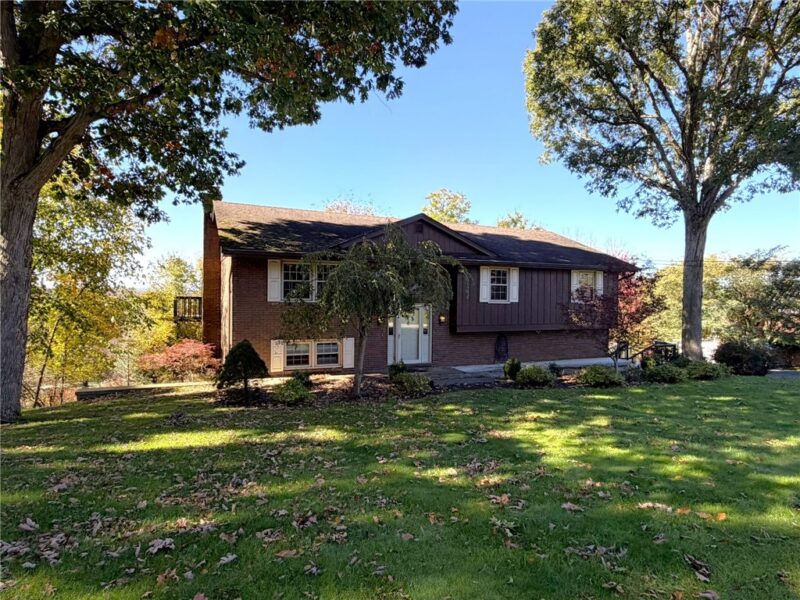 152 Hermitage Circle — photo 2