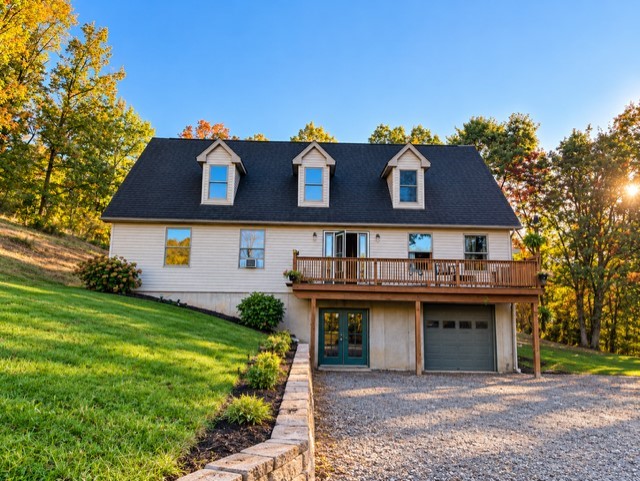 216 Shannon Rd — photo 1