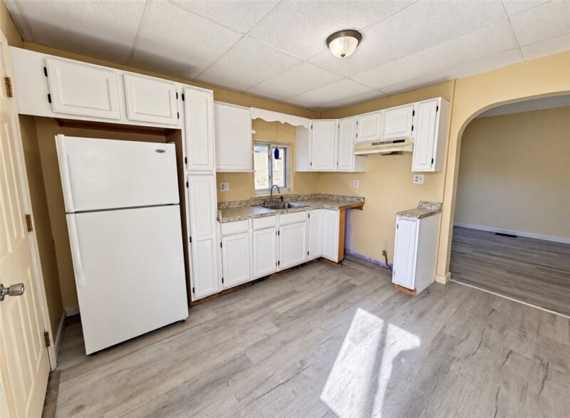 716 E Long Ave — photo 4