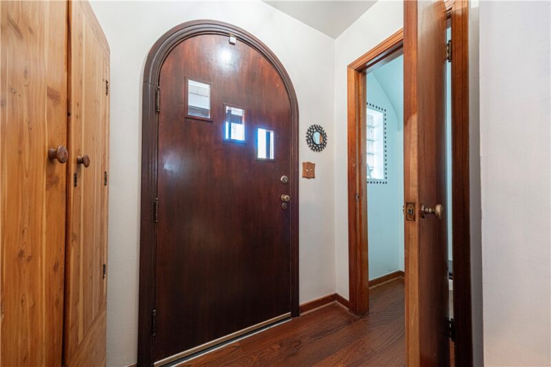 312 Murray Ave. — photo 2