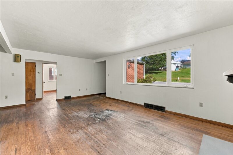 1405 N Spring Street — photo 6
