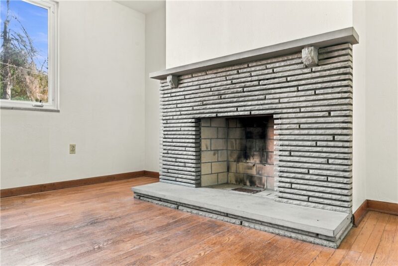 1405 N Spring Street — photo 7