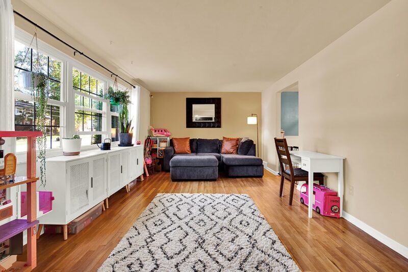 613 Westland Dr — photo 6