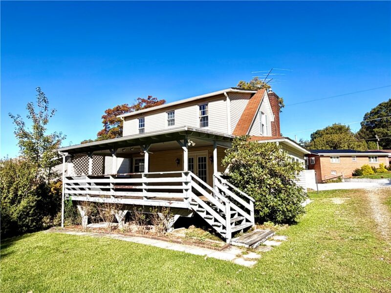808 Davidson Ave — photo 3